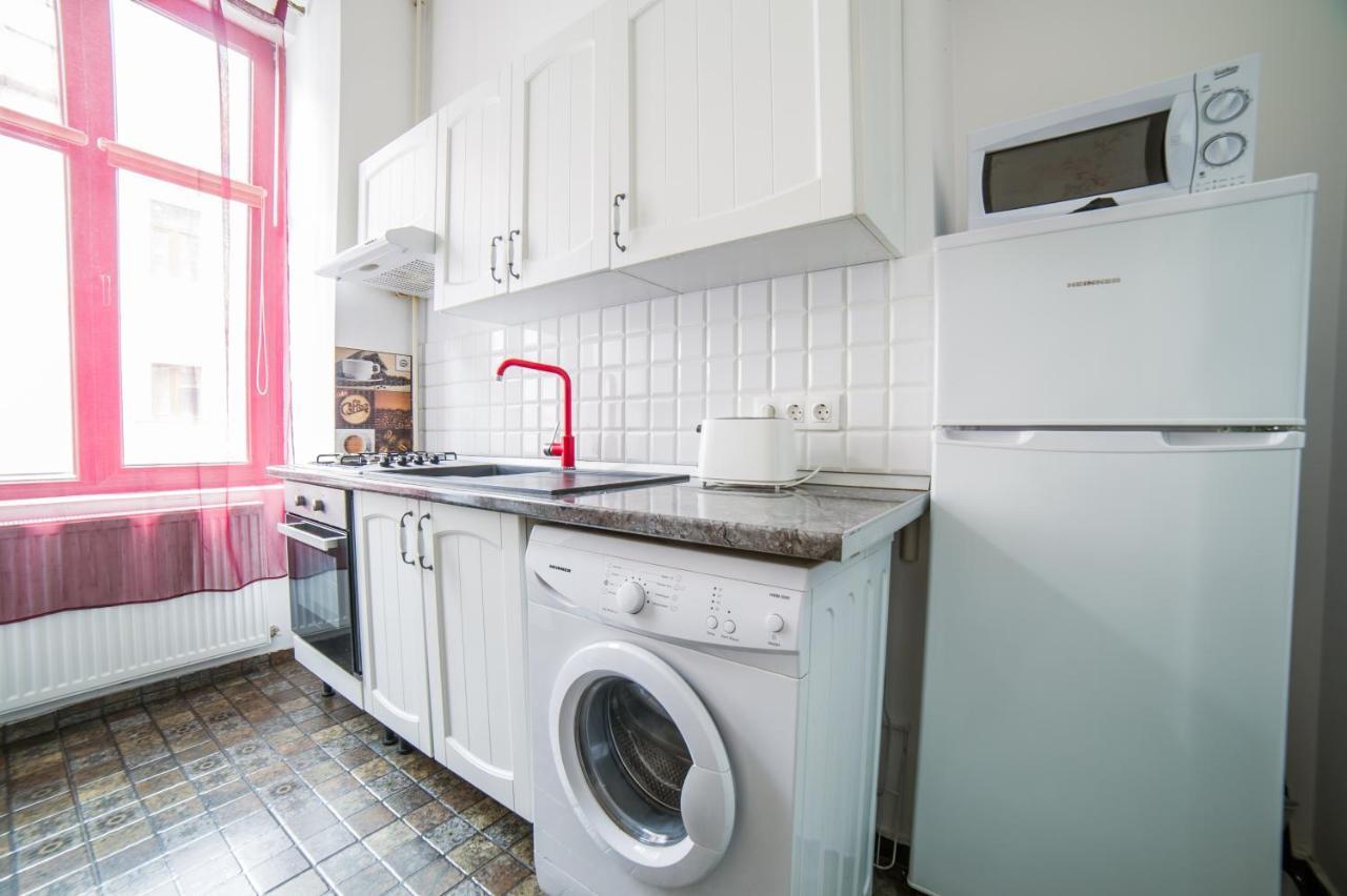 Central Studio Bnb Brassó Kültér fotó